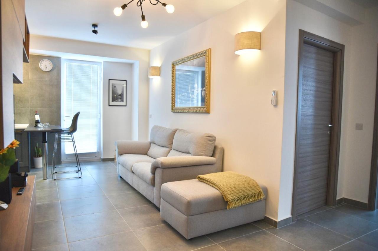 Bright & Modern 2-Bedroom, 4Th Floor Apartment In Gzira, Malta المظهر الخارجي الصورة