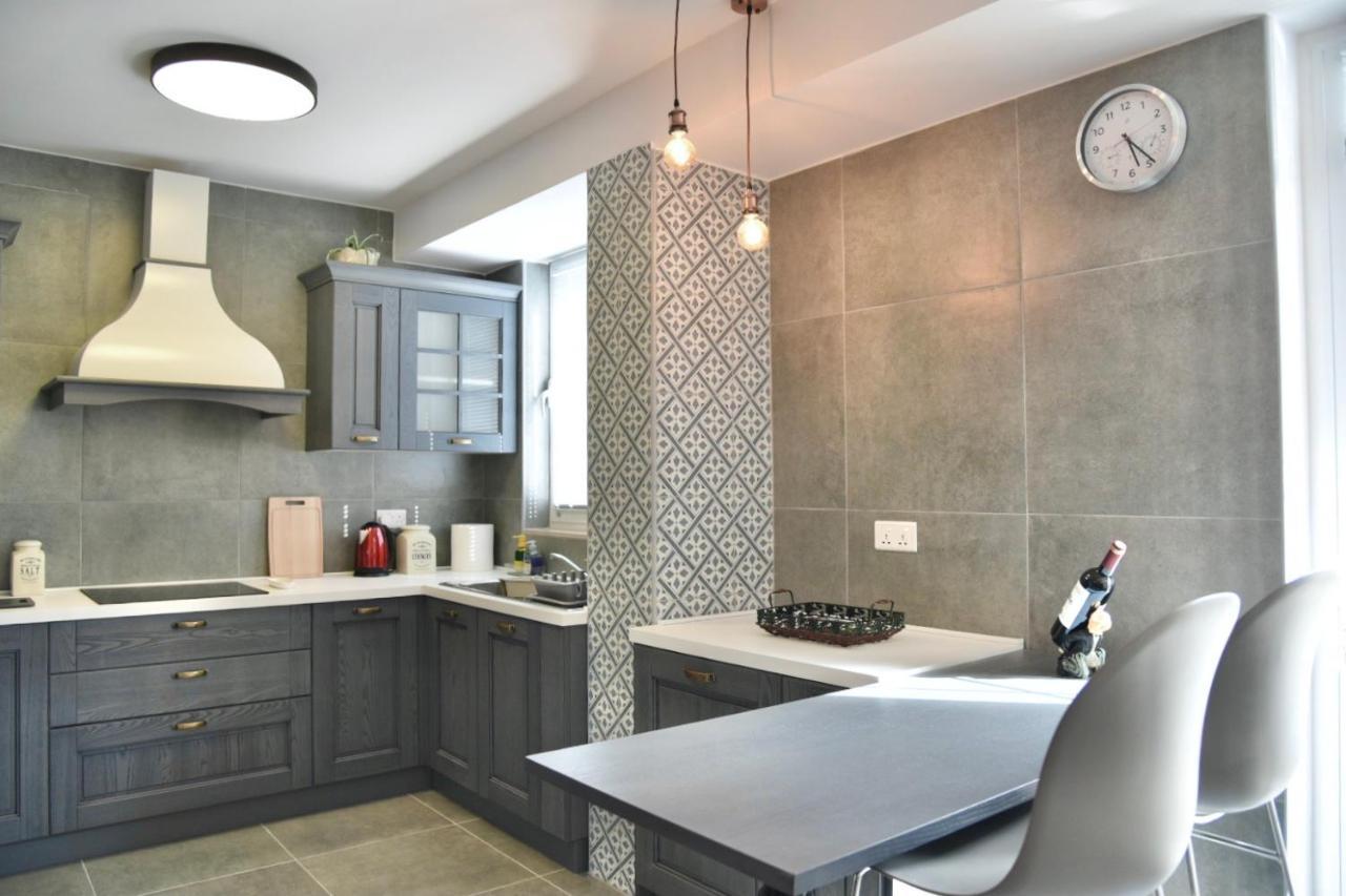Bright & Modern 2-Bedroom, 4Th Floor Apartment In Gzira, Malta المظهر الخارجي الصورة