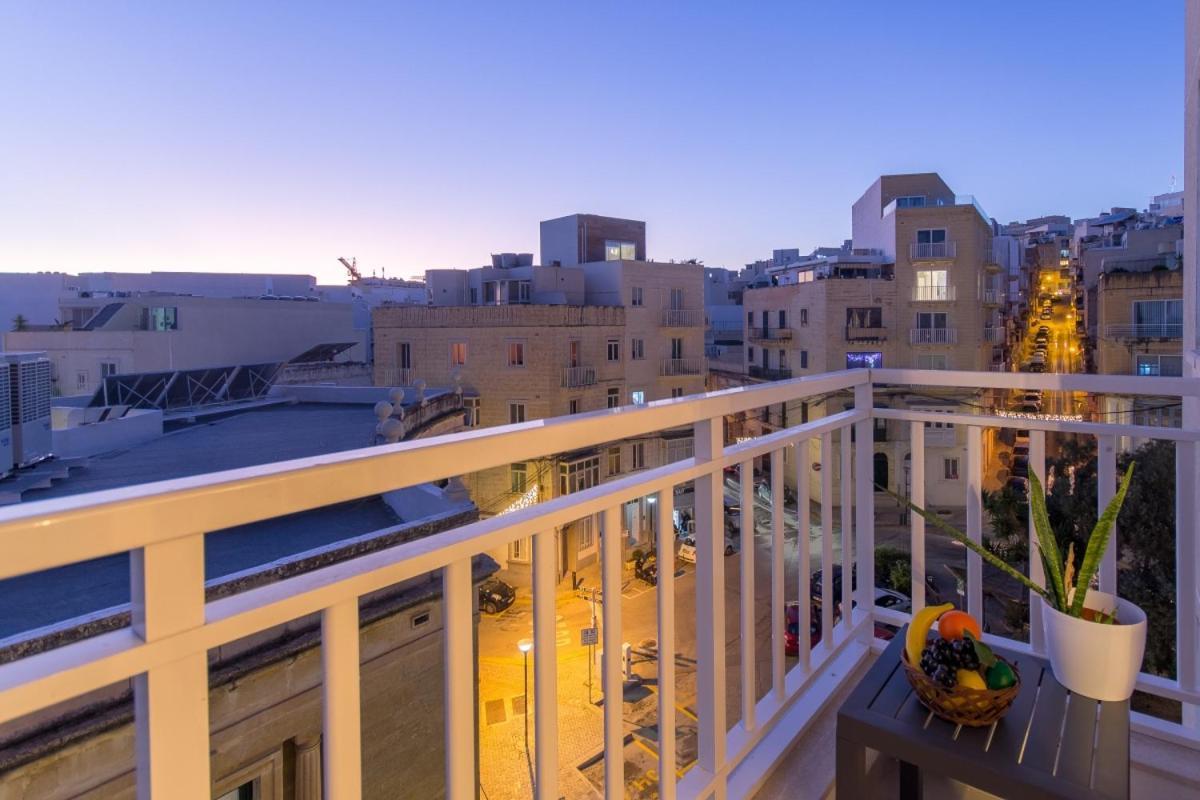 Bright & Modern 2-Bedroom, 4Th Floor Apartment In Gzira, Malta المظهر الخارجي الصورة