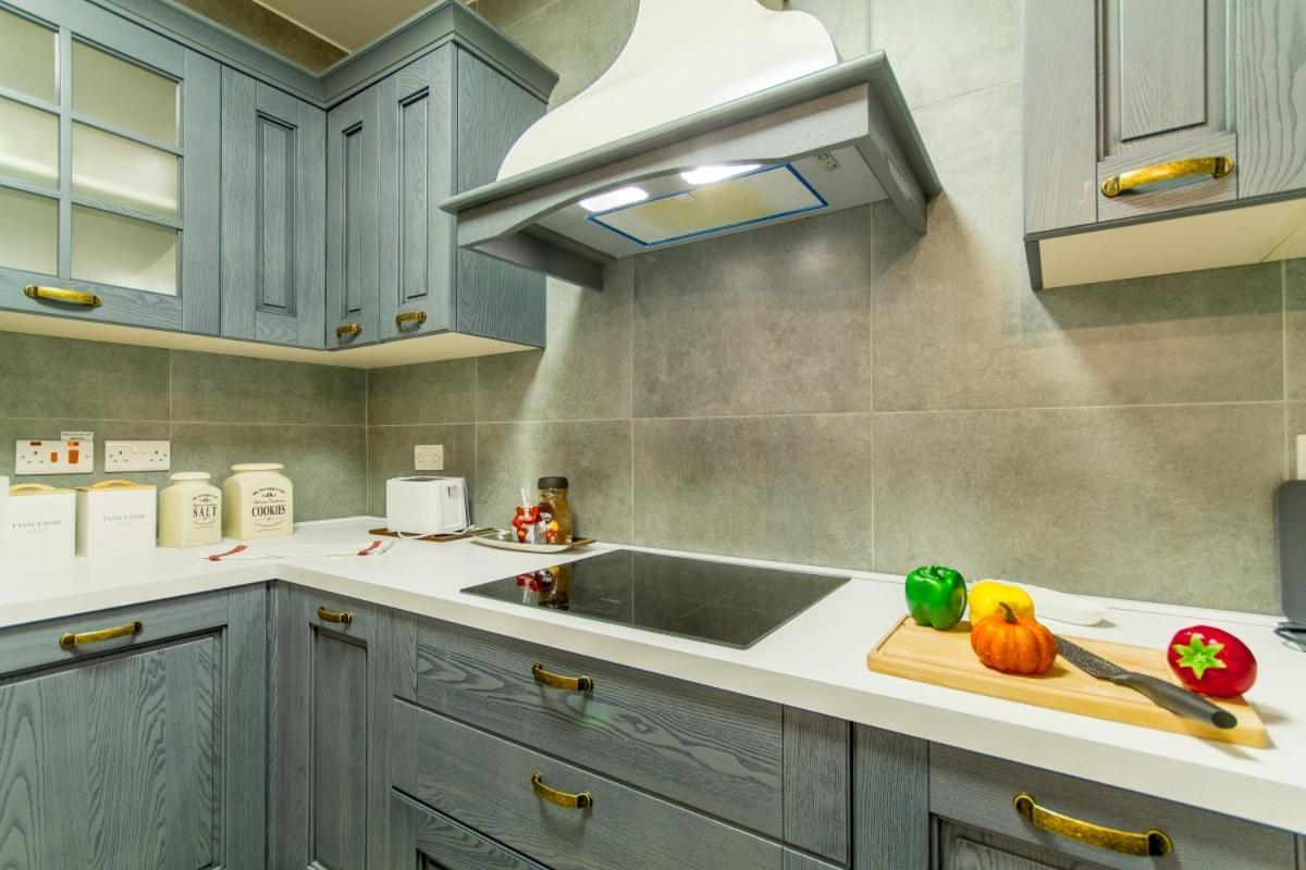 Bright & Modern 2-Bedroom, 4Th Floor Apartment In Gzira, Malta المظهر الخارجي الصورة